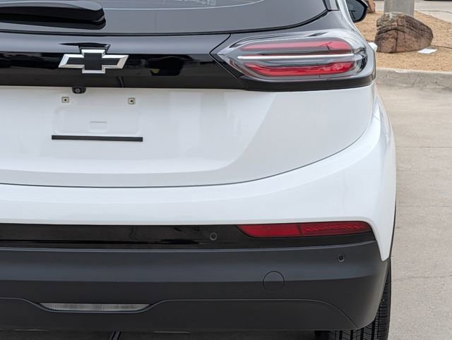 Used 2023 Chevrolet Bolt LT w/ Infotainment Package image 7