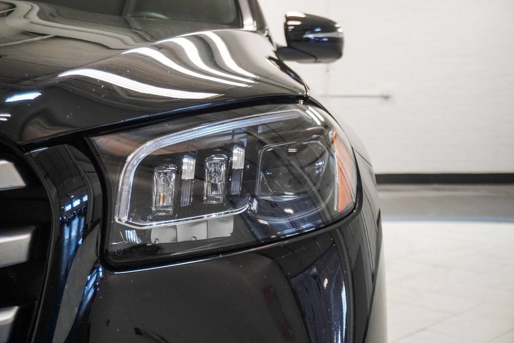 Used 2025 Mercedes-Benz GLS 450 4MATIC image 45