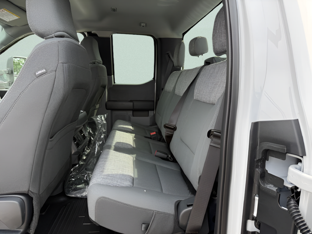 New 2026 Ford F250 XLT w/ FX4 Off-Road Package AWD/4WD image 5