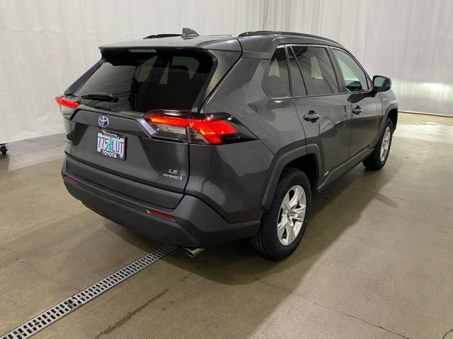 Used 2019 Toyota RAV4 LE w/ Carpet Mat Package image 3