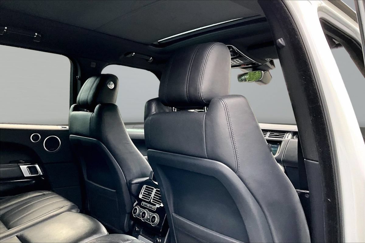 Used 2017 Land Rover Range Rover HSE AWD/4WD image 15