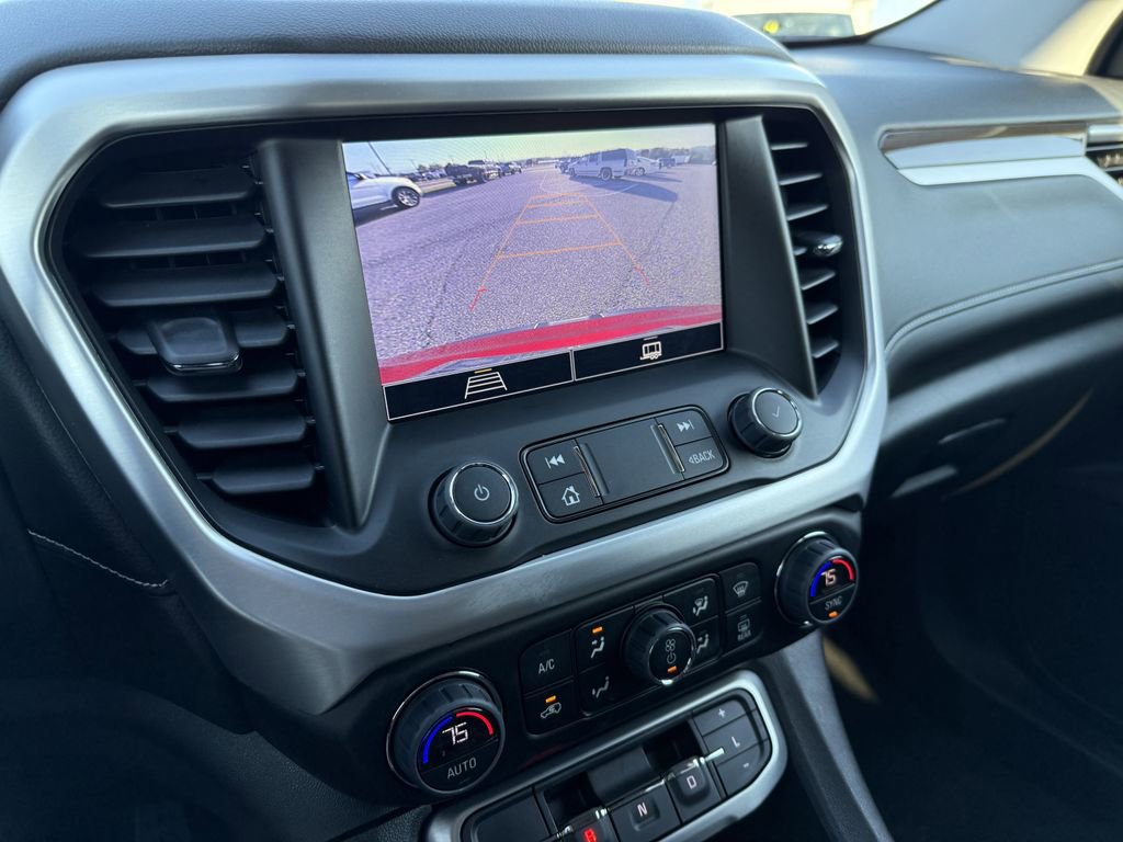 Used 2023 GMC Acadia SLE w/ Driver Convenience Package image 16