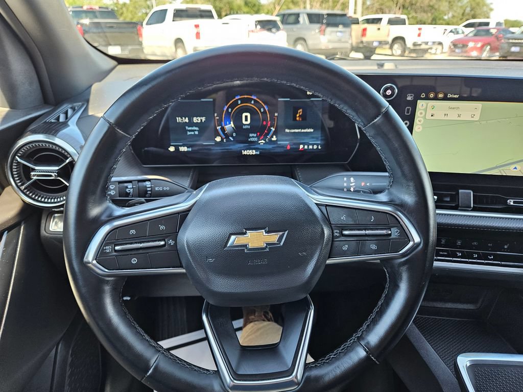 Used 2026 Chevrolet Equinox LT FWD image 12