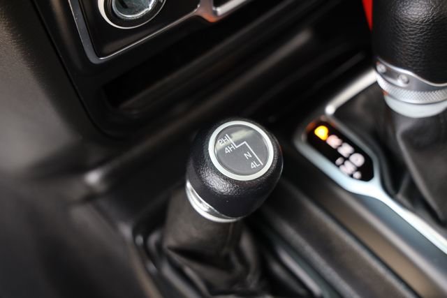 Used 2021 Jeep Gladiator Sport image 23