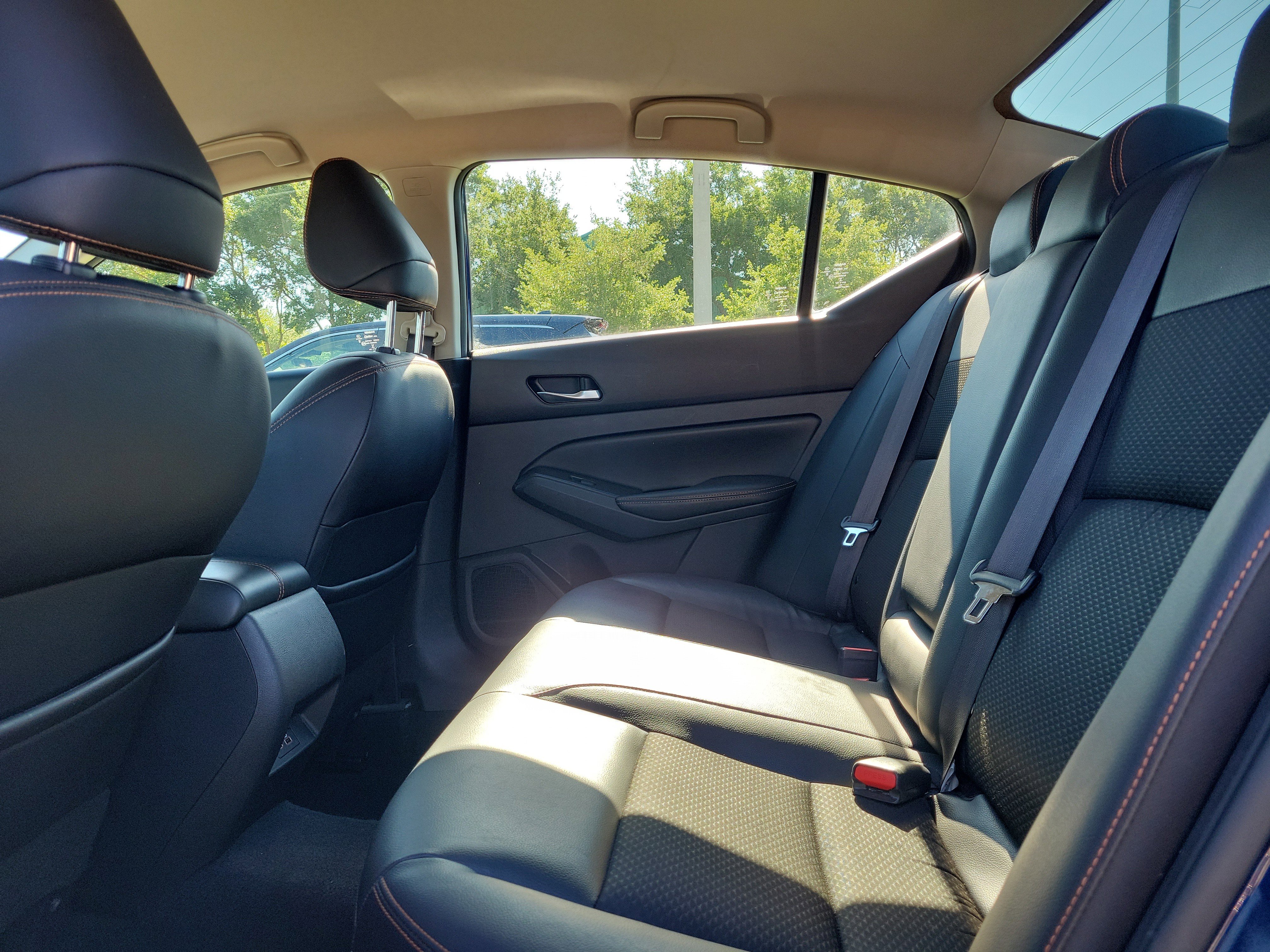 Certified 2021 Nissan Altima 2.5 SR FWD image 19