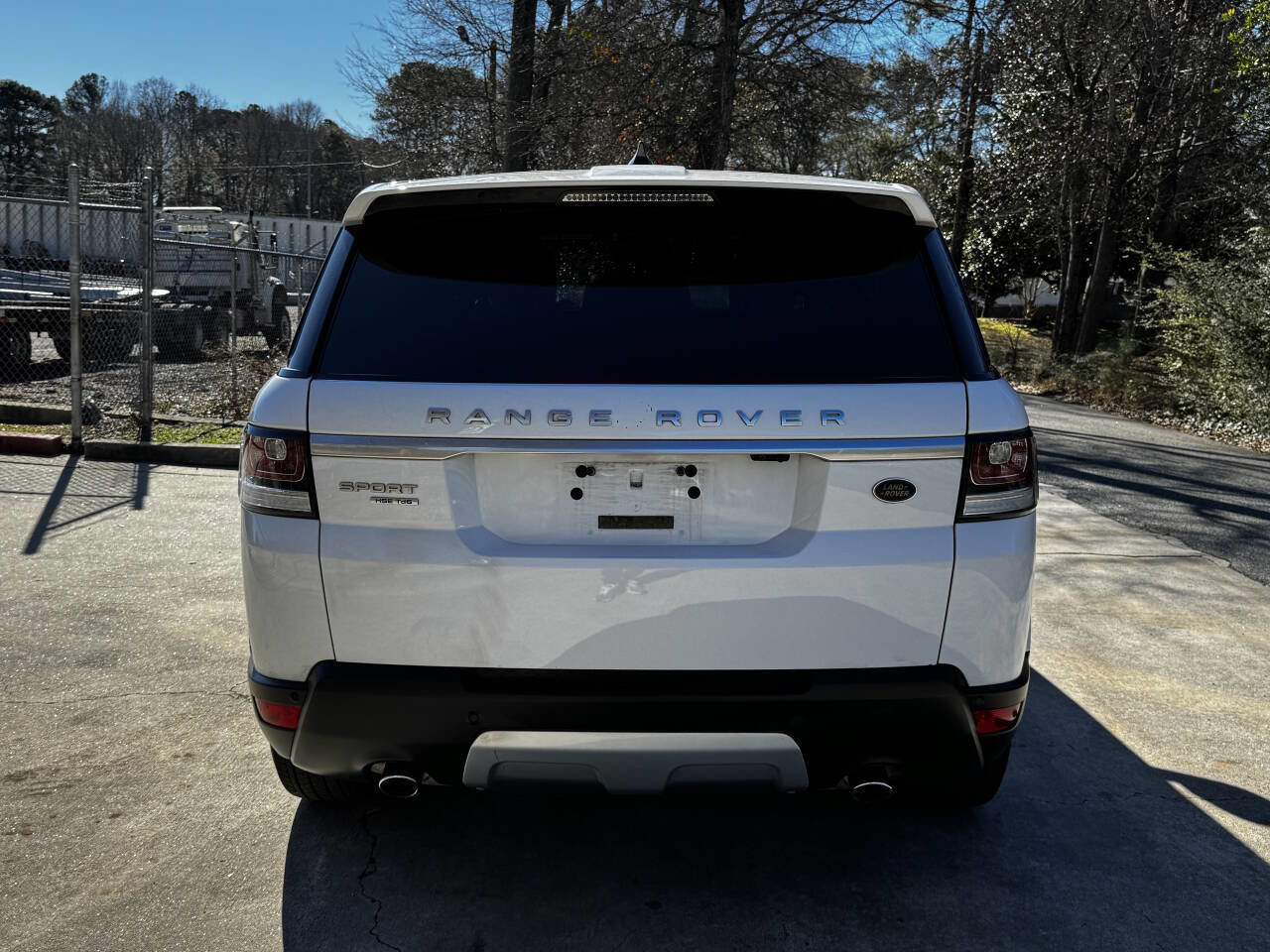 Used 2017 Land Rover Range Rover Sport HSE image 8