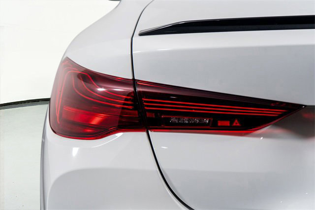 Used 2025 BMW M4 Coupe image 12