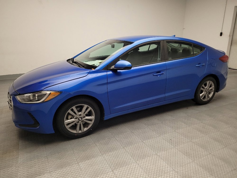 Used 2017 Hyundai Elantra SE image 2