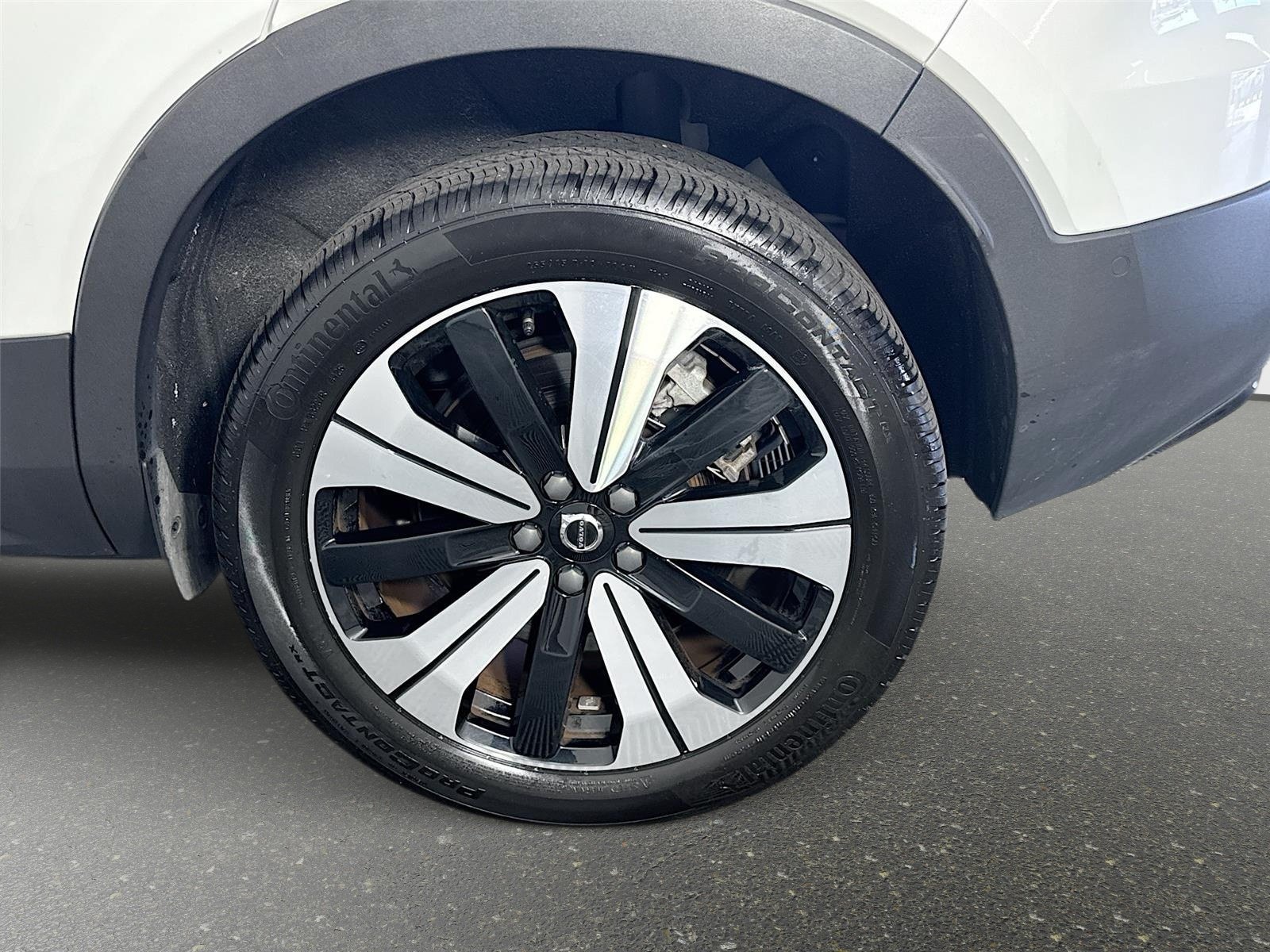 Used 2023 Volvo C40 P8 Recharge Plus AWD/4WD image 32