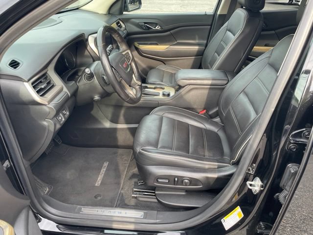 Used 2019 GMC Acadia Denali w/ Technology Package AWD/4WD image 10