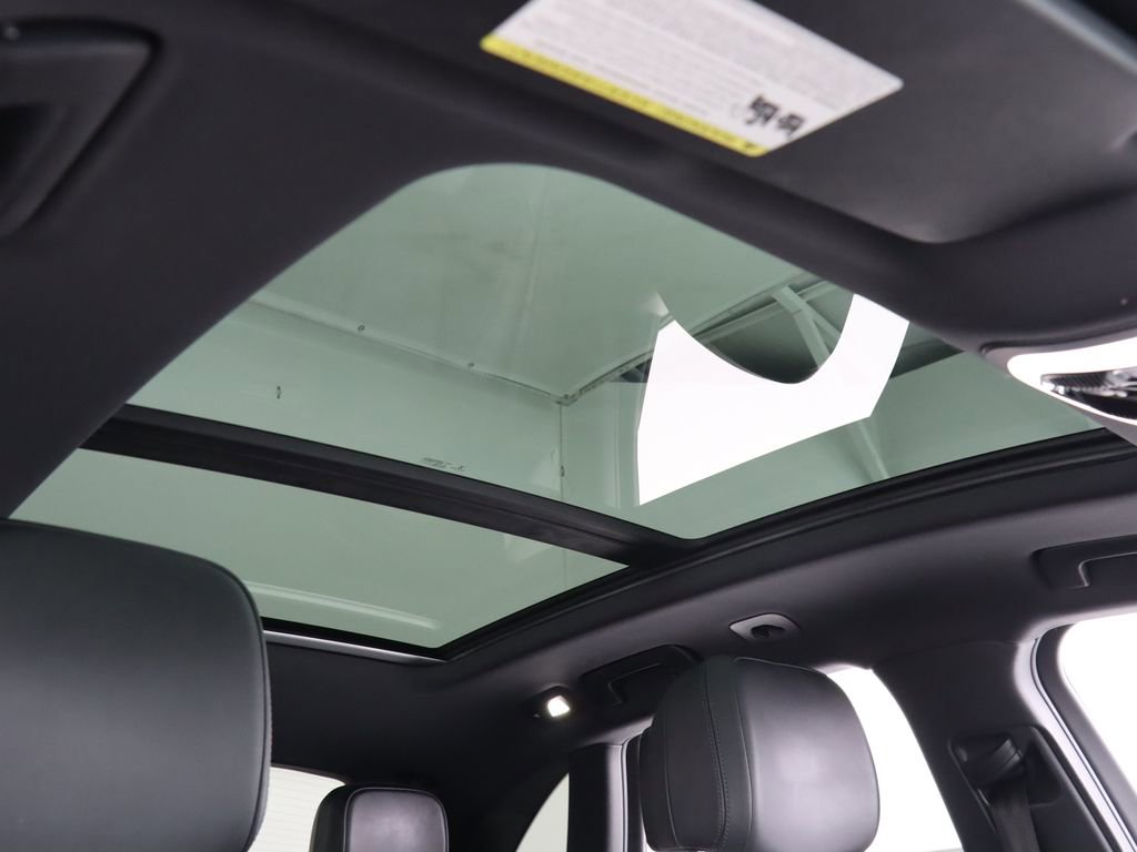 Used 2017 Porsche Macan S image 33