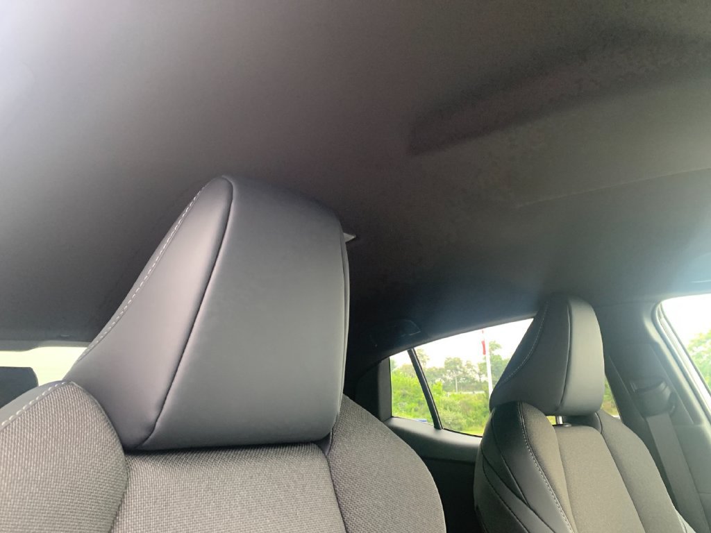 New 2026 Toyota C-HR AWD/4WD image 18