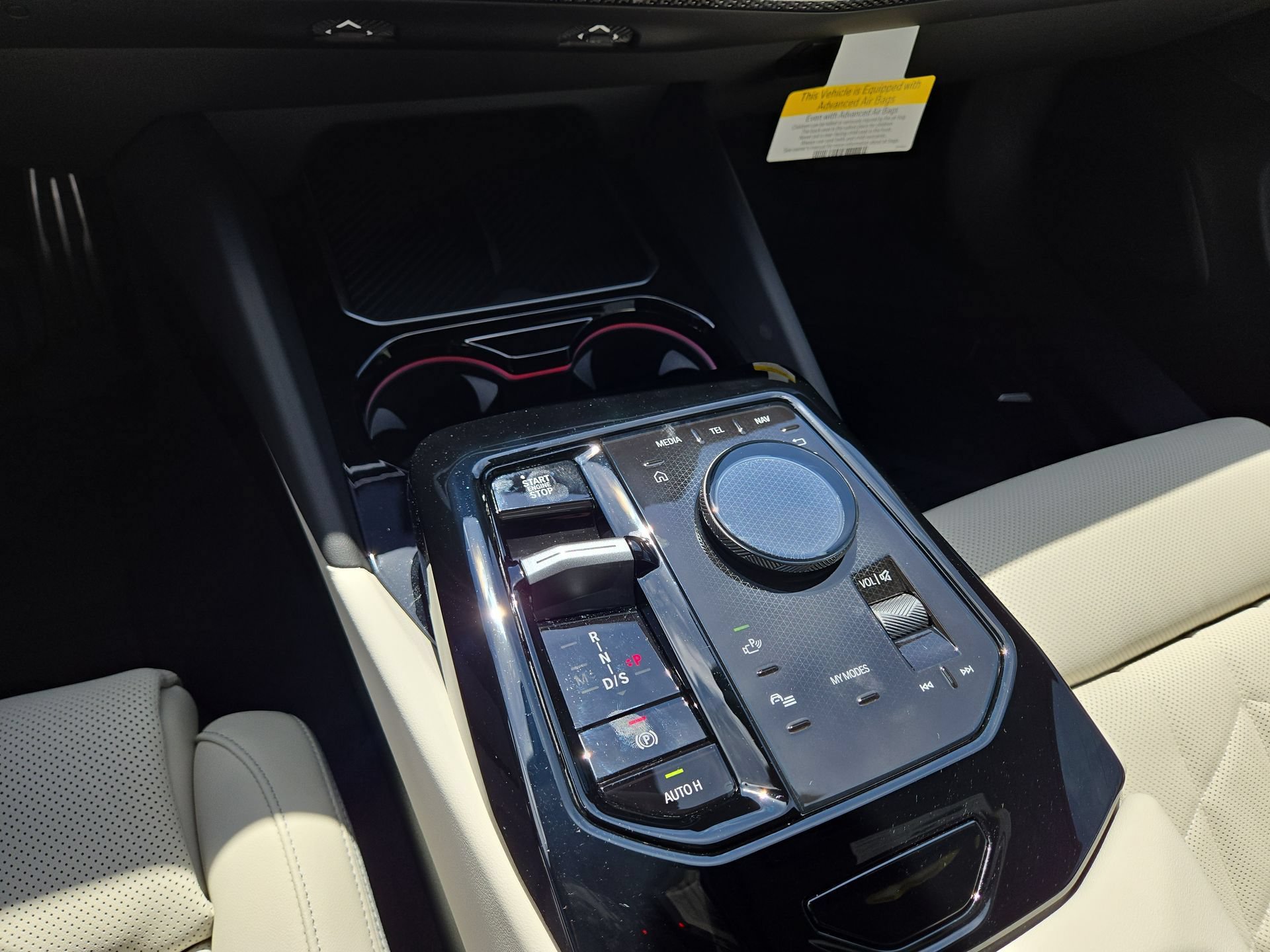 New 2027 BMW 550e xDrive AWD/4WD image 22