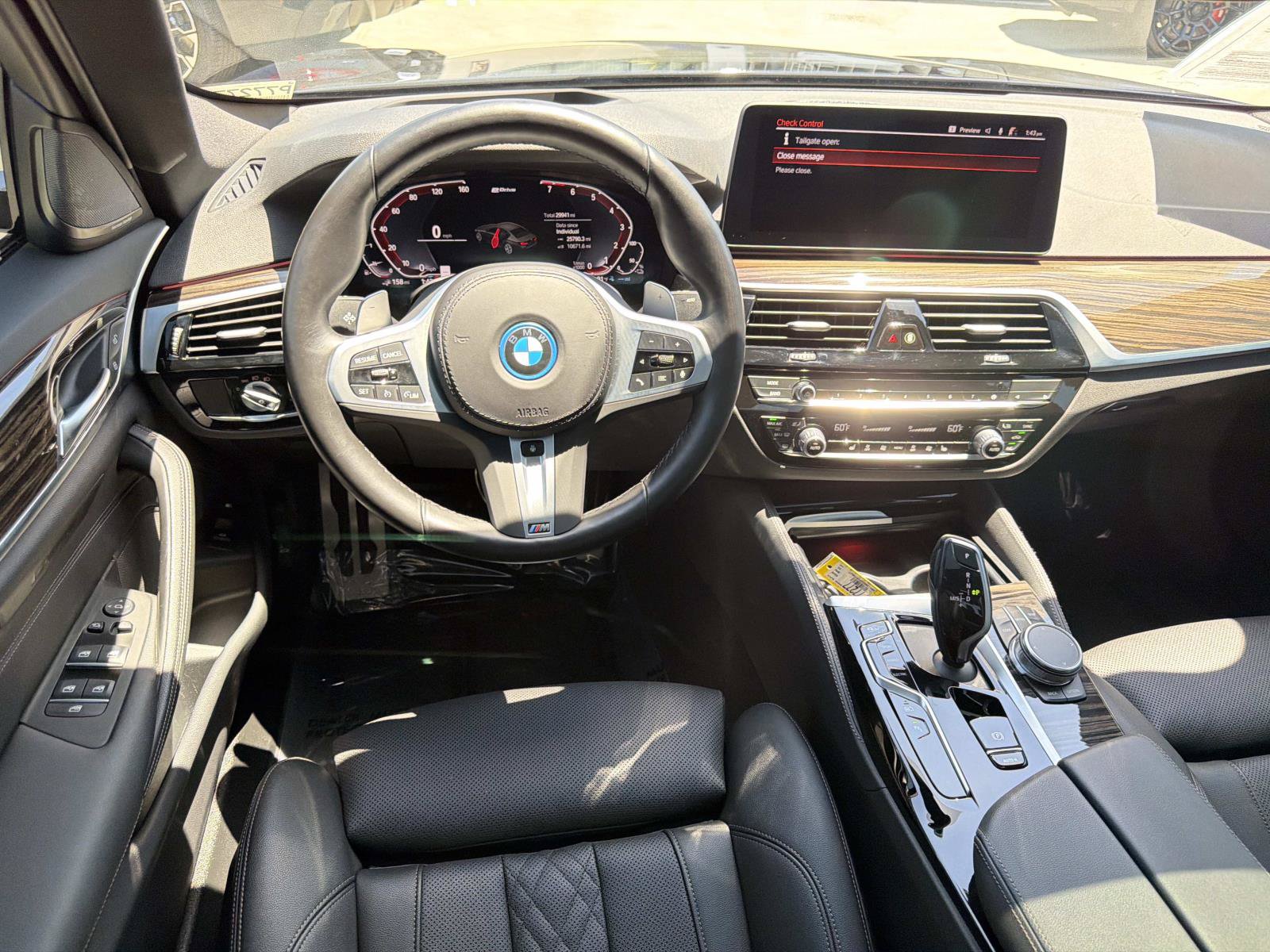 Used 2023 BMW 530e RWD image 8