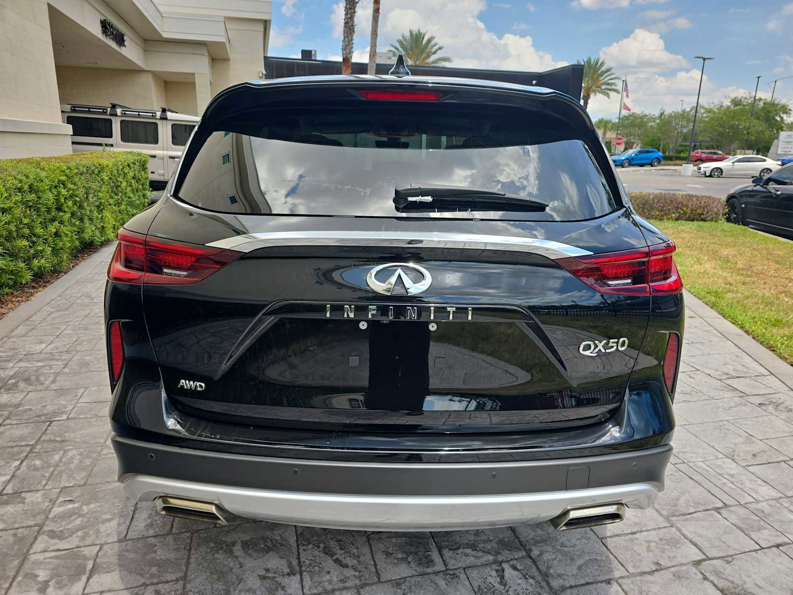 Certified 2025 INFINITI QX50 Pure AWD/4WD image 5