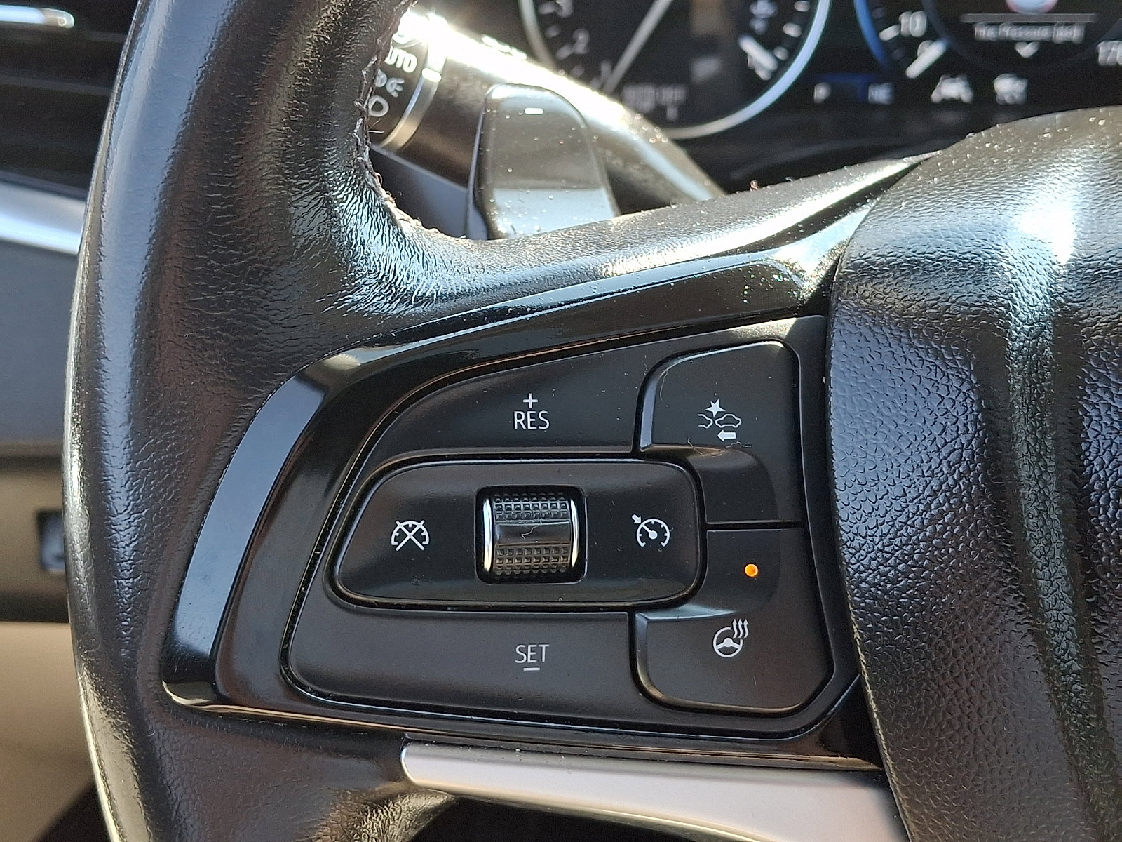 Used 2022 Buick Enclave Avenir w/ Avenir Technology Package AWD/4WD image 23