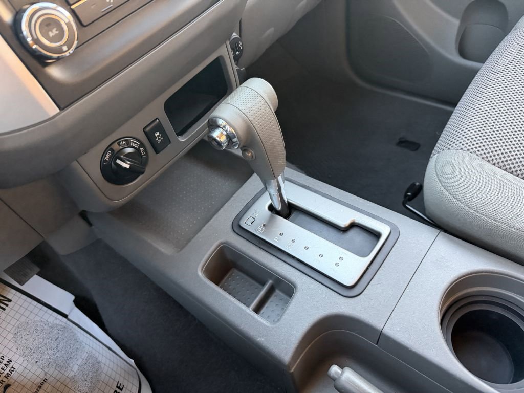 Used 2019 Nissan Frontier SV image 16