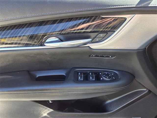 Used 2023 Cadillac XT6 Premium Luxury image 26