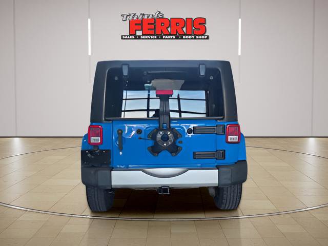 Used 2012 Jeep Wrangler Unlimited Sahara w/ Connectivity Group image 4