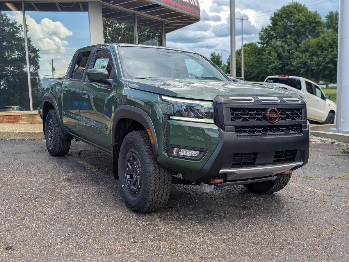 New 2026 Nissan Frontier PRO-4X w/ Pro Premium Package AWD/4WD image 1