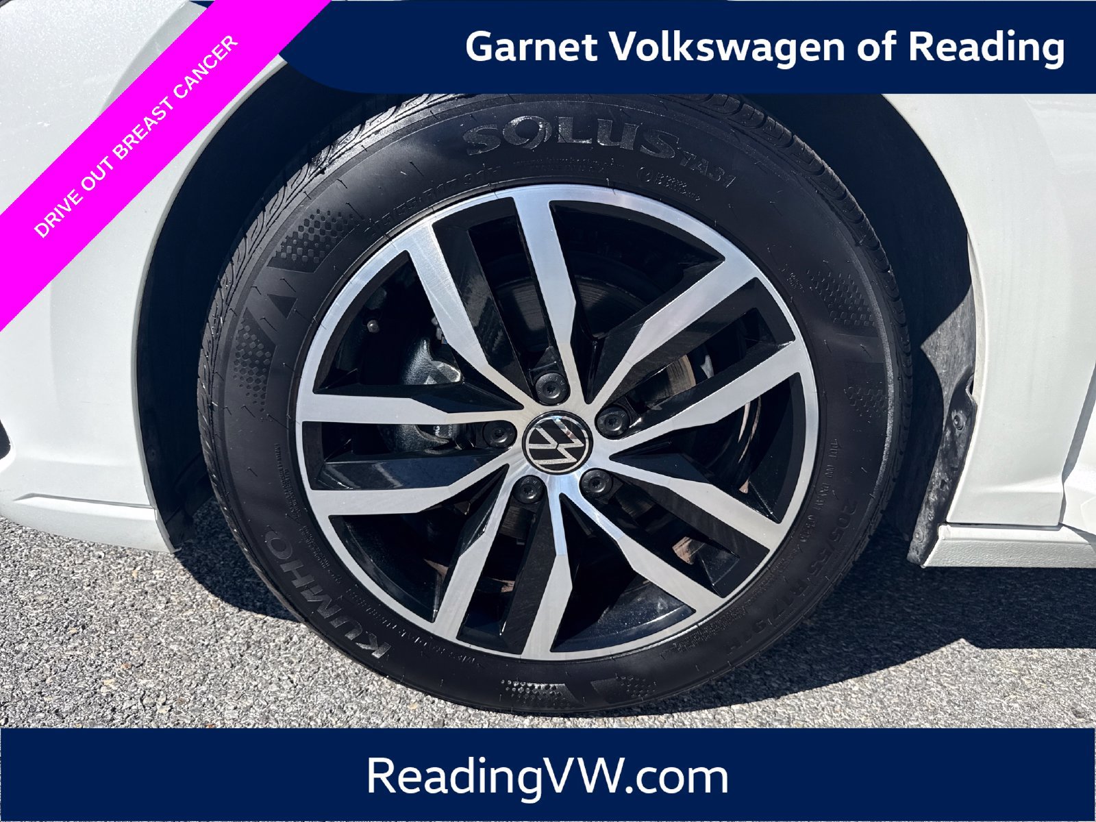 Certified 2025 Volkswagen Jetta SE w/ Sunroof Package FWD image 28