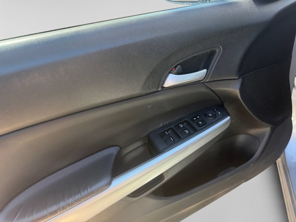 Used 2013 Honda Crosstour EX image 19