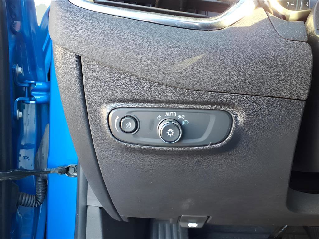 Used 2024 Chevrolet Equinox LT w/ LPO, Floor Liner Package image 11