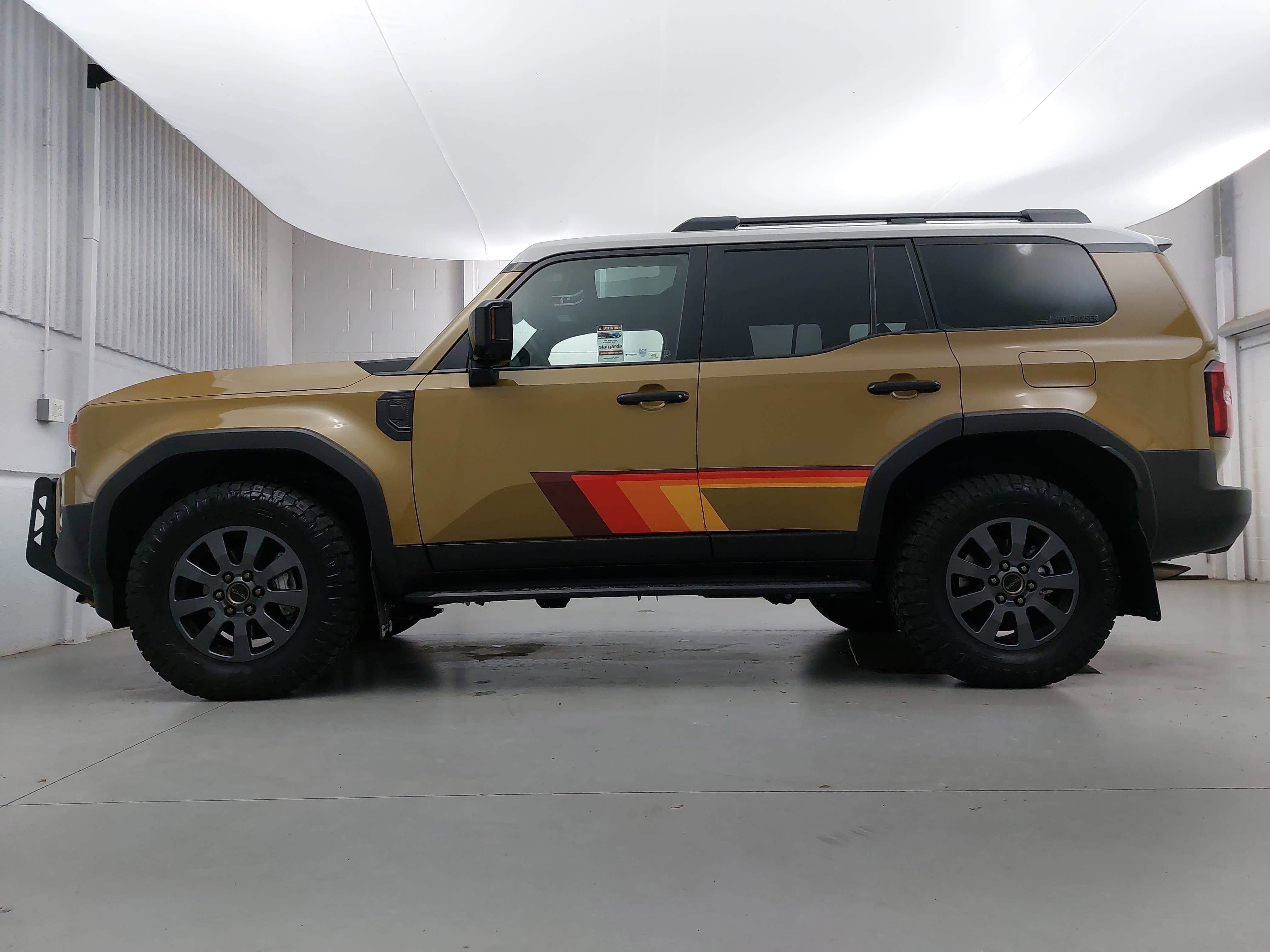 Used 2024 Toyota Land Cruiser image 2