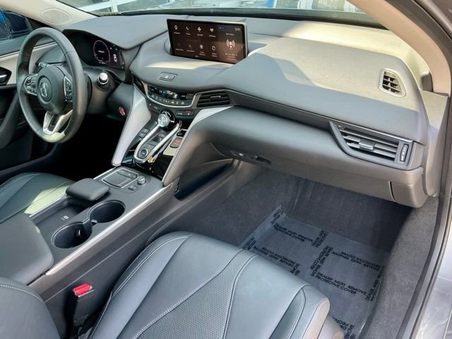 Certified 2025 Acura TLX w/ Technology Package image 15