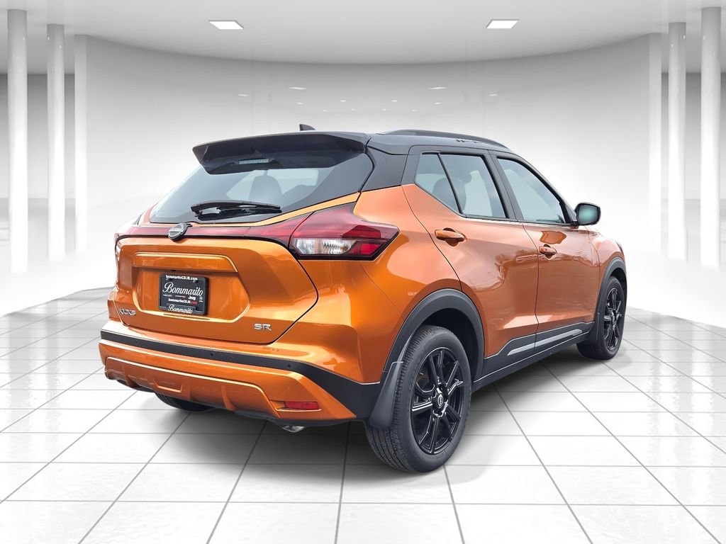 Used 2023 Nissan Kicks SR w/ SR Premium Package image 3