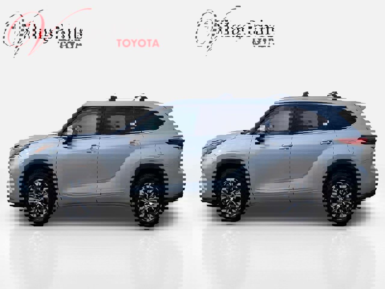 Used 2022 Toyota Highlander XLE image 2