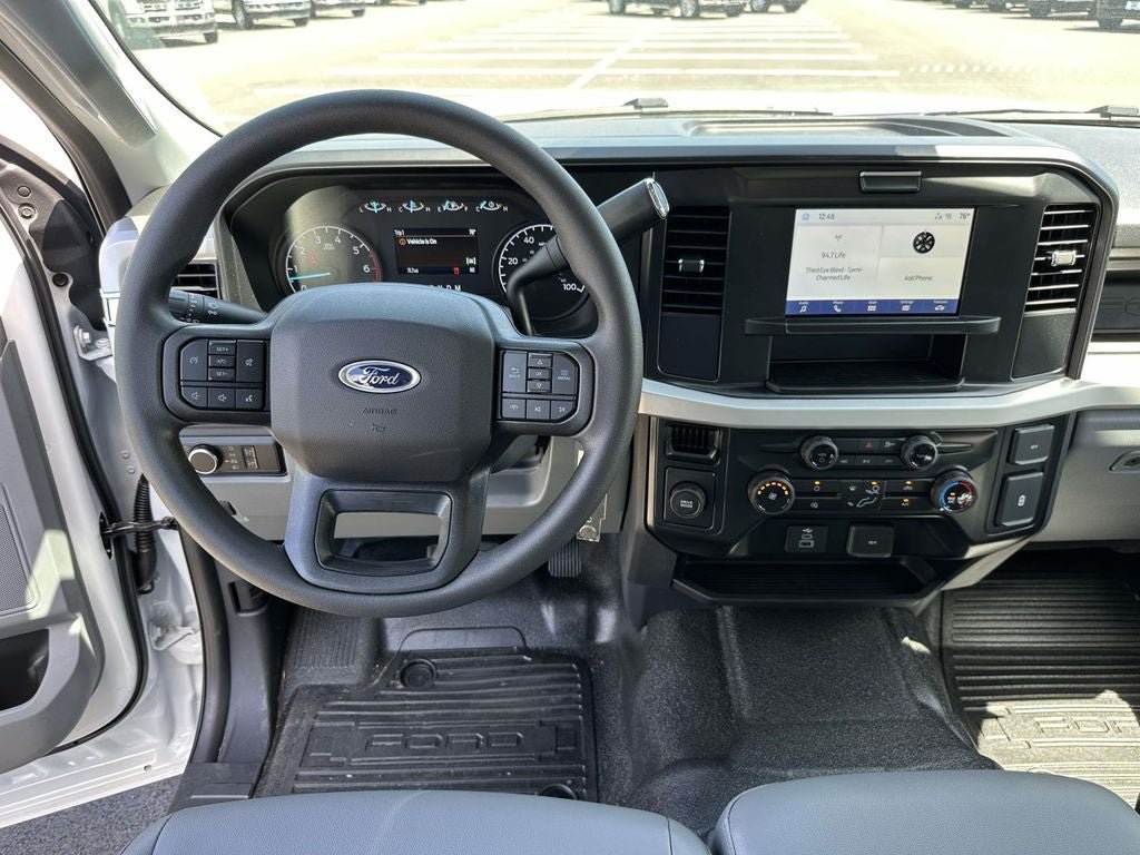 New 2026 Ford F250 XL w/ XL Driver Assist Package RWD image 12