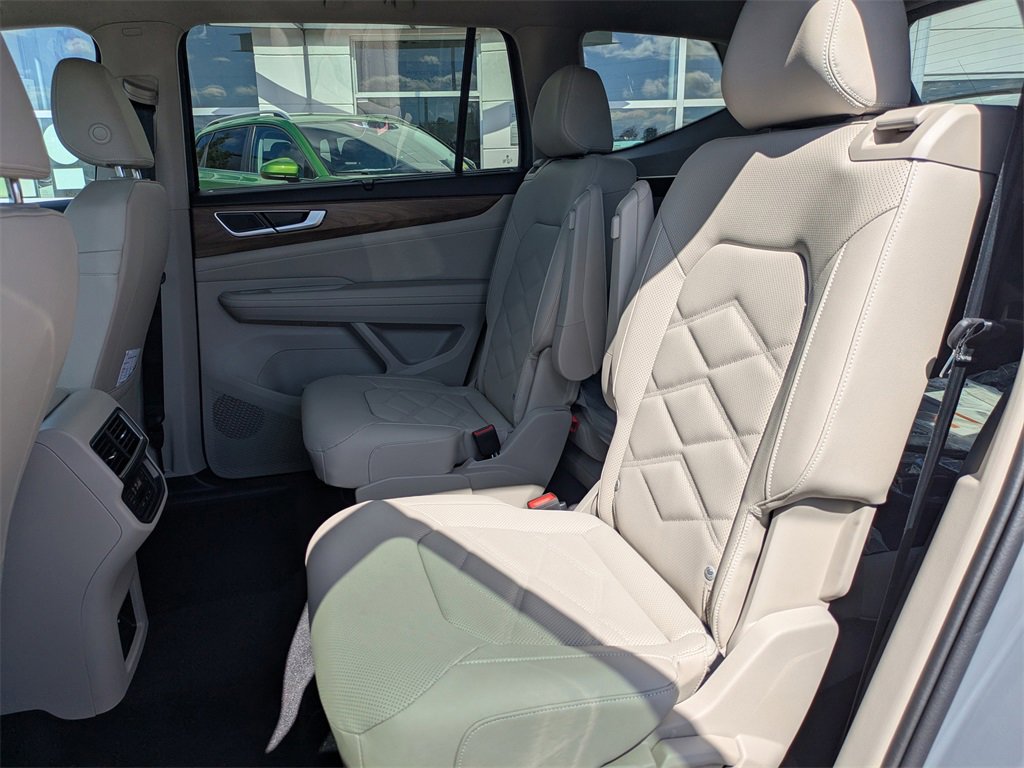 New 2026 Volkswagen Atlas SE image 16
