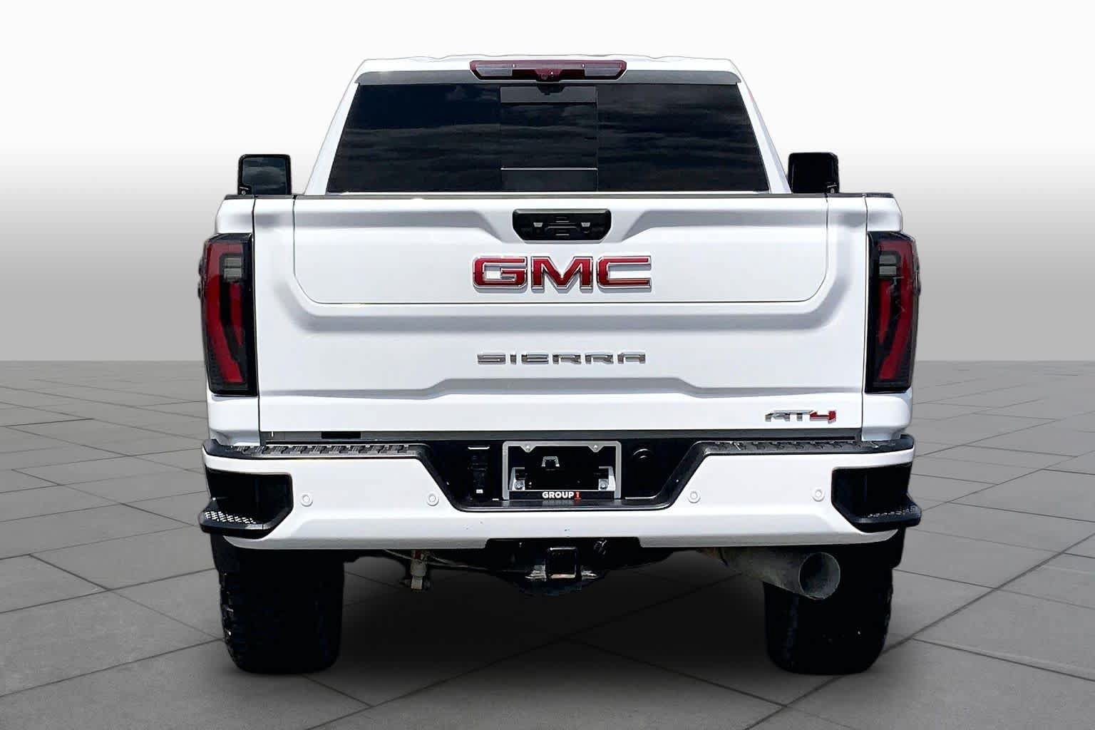 Used 2024 GMC Sierra 2500 AT4 w/ AT4 Premium Plus Package AWD/4WD image 5