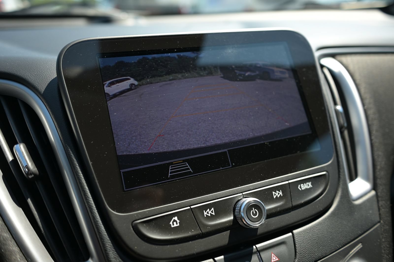 Used 2022 Chevrolet Malibu RS FWD image 2