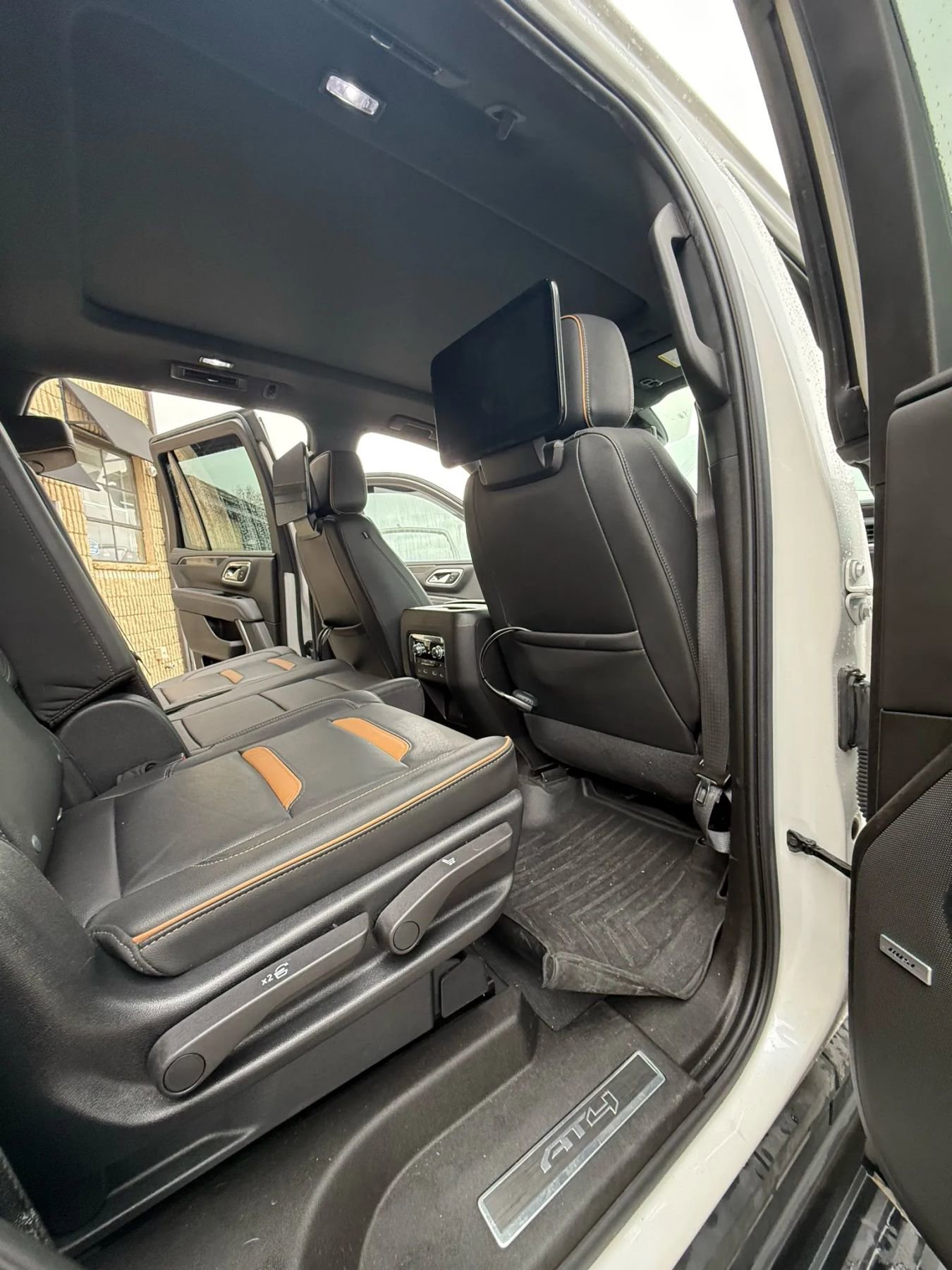 Used 2021 GMC Yukon AT4 w/ AT4 Premium Package image 49