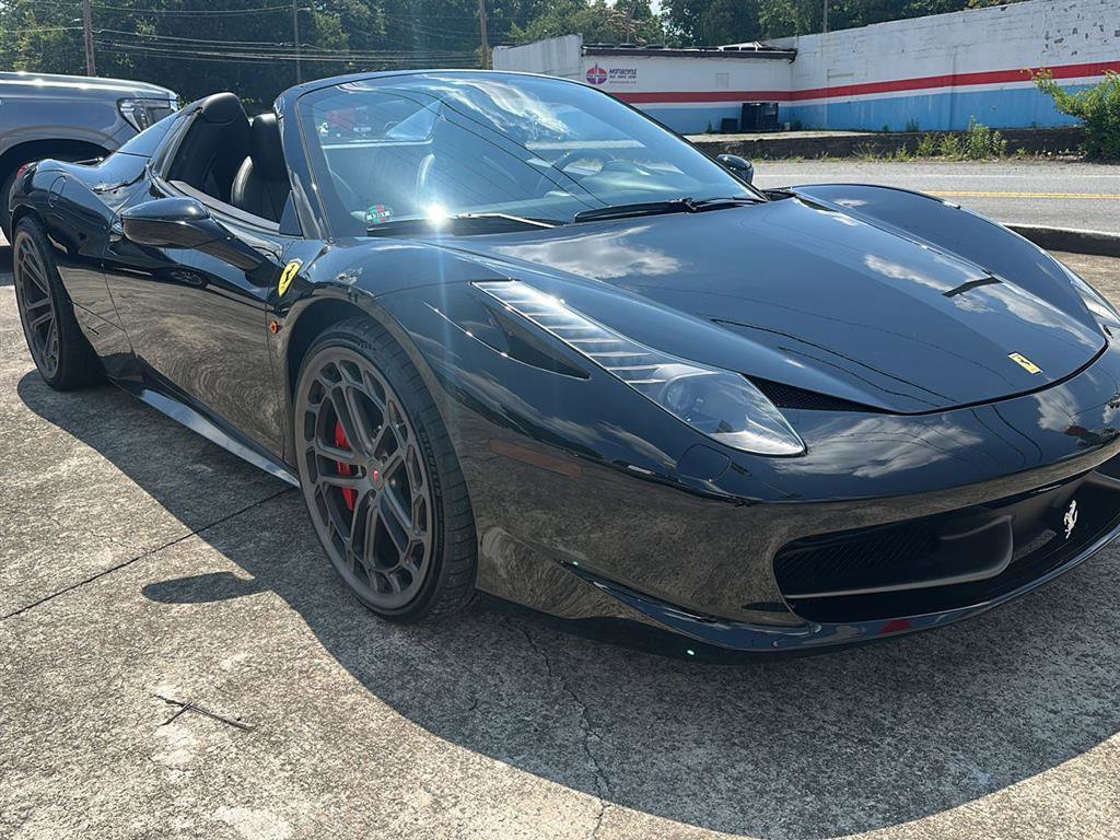 Used 2014 Ferrari 458 Spider image 3