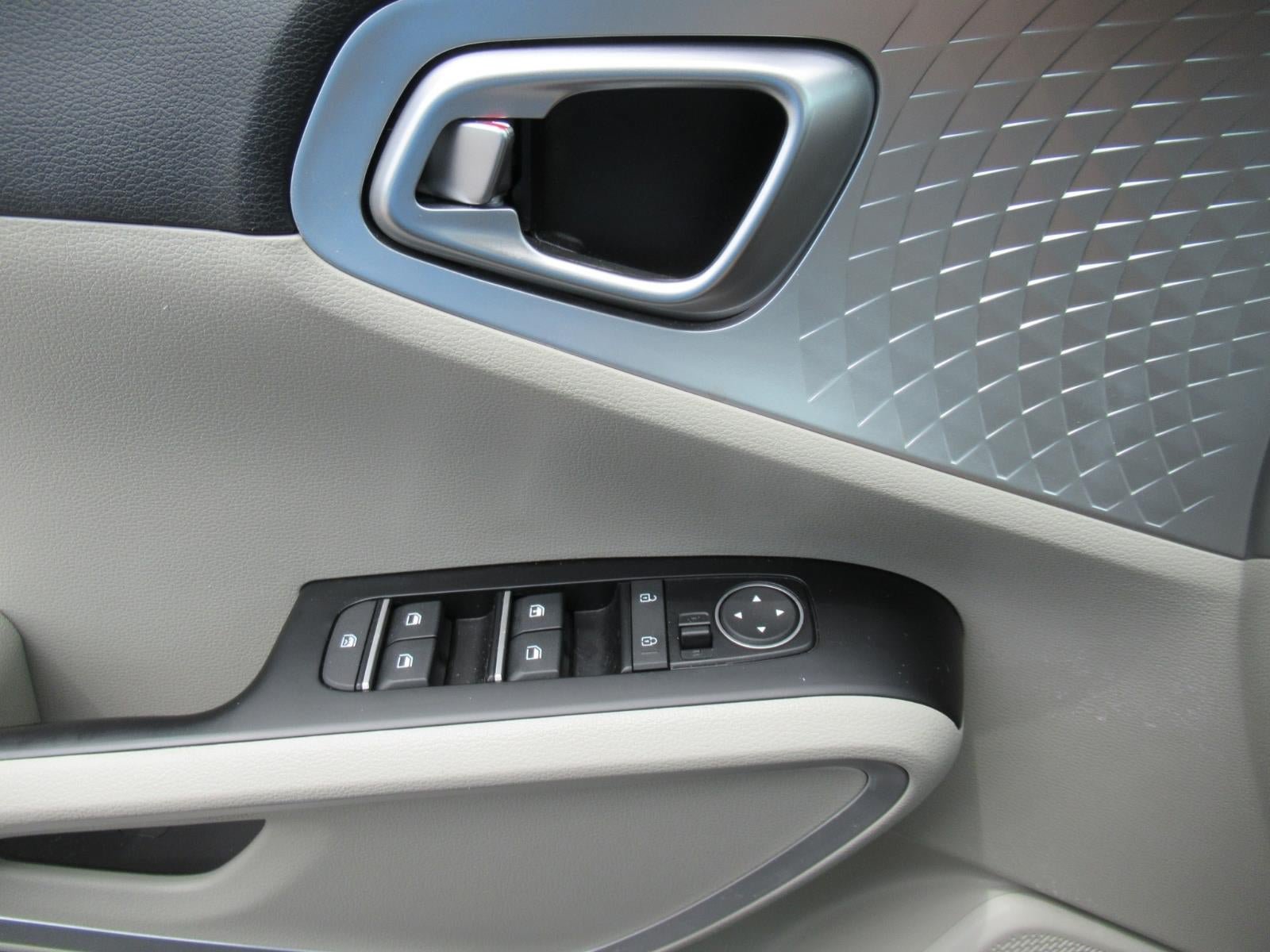 Used 2022 Kia Soul LX w/ Technology Package FWD image 21