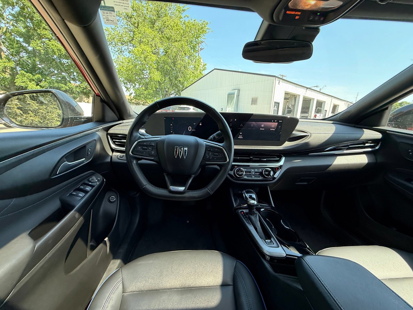 Used 2024 Buick Envista Sport Touring w/ Convenience I Package FWD image 18