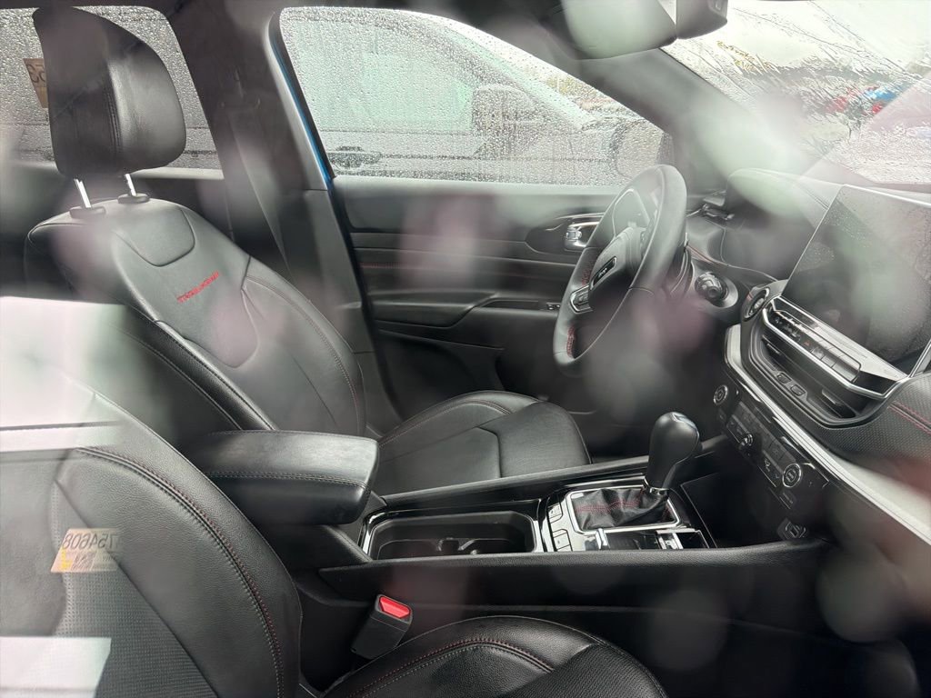 Used 2025 Jeep Compass Trailhawk w/ Trailhawk Elite Group image 4