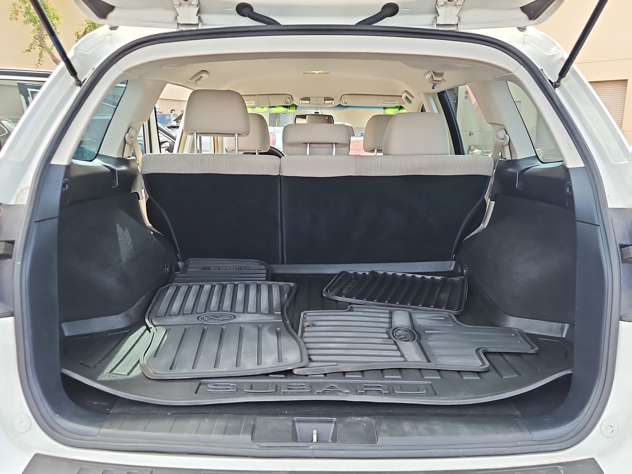 Used 2014 Subaru Outback 2.5i w/ Alloy Wheel Package AWD/4WD image 7