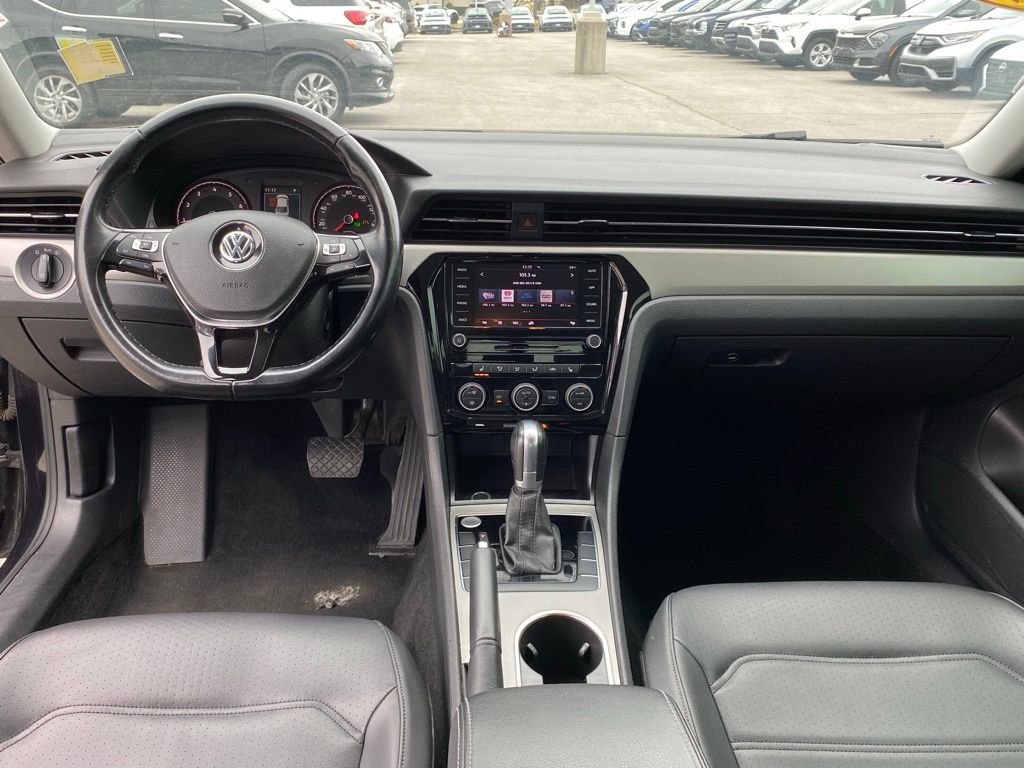 Used 2020 Volkswagen Passat 2.0T SE image 28