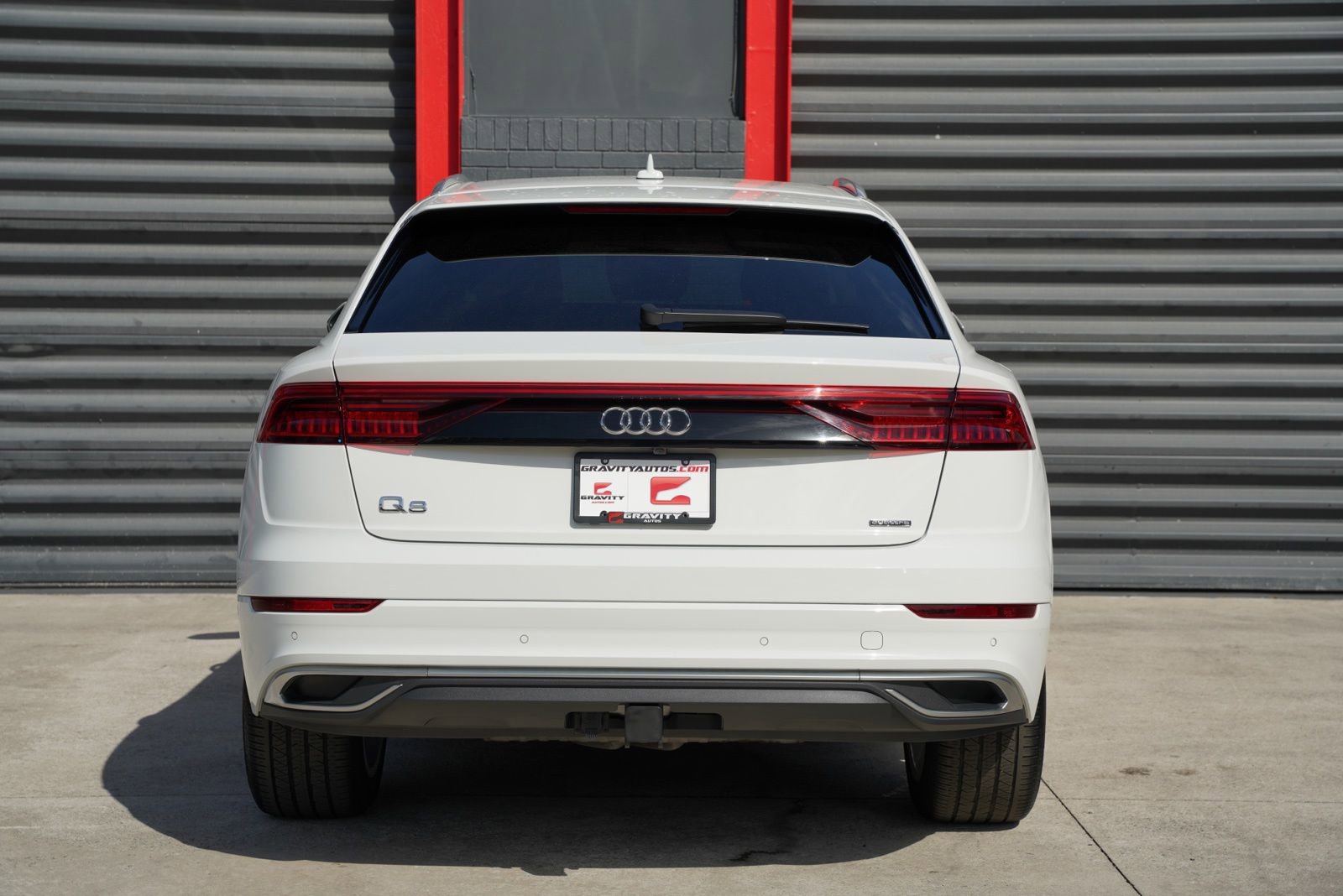 Used 2023 Audi Q8 Premium image 8