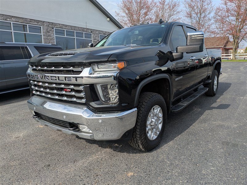 Used 2020 Chevrolet Silverado 2500 LTZ w/ LTZ Plus Package AWD/4WD image 2