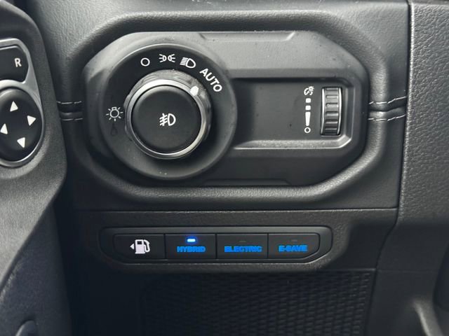 Used 2024 Jeep Wrangler Unlimited Rubicon 4xe image 23