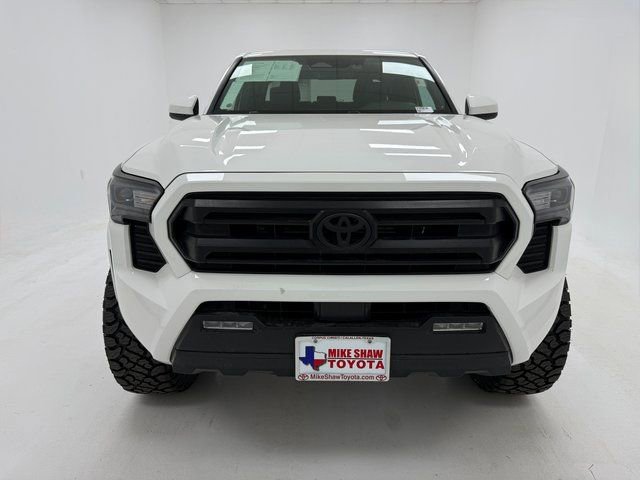 Used 2024 Toyota Tacoma SR5 AWD/4WD image 3