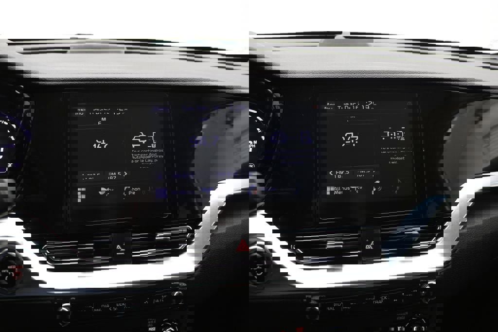 Used 2021 Kia Niro EX w/ Cold Weather Package image 21