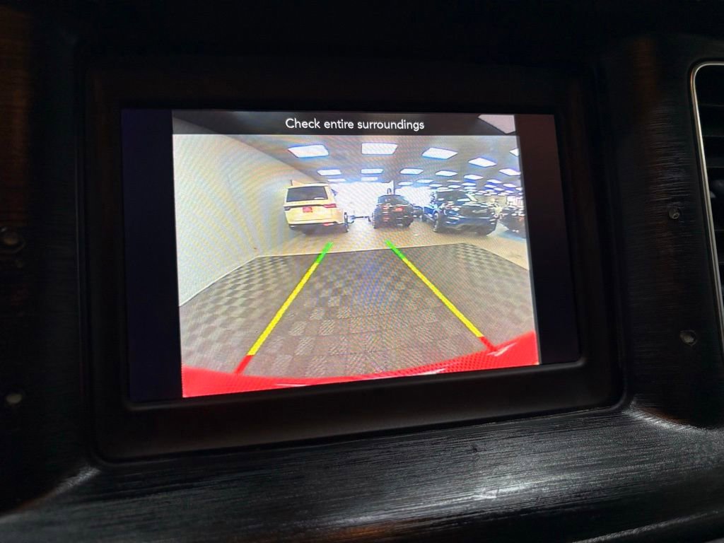 Used 2018 Dodge Charger SXT w/ Blacktop Package RWD image 45