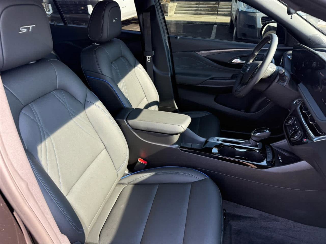 Used 2026 Buick Envista Sport Touring w/ Convenience II Package image 24