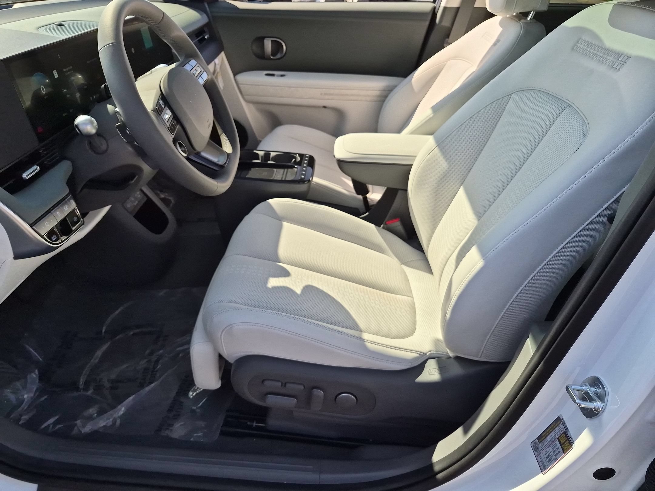 New 2027 Hyundai Ioniq 5 Limited RWD image 13